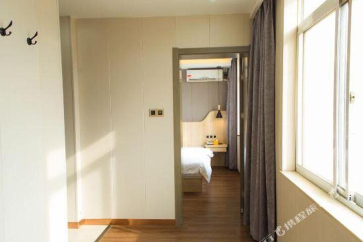 Pebble Motel Cloud Hotel (Chaohu Wanda Plaza)