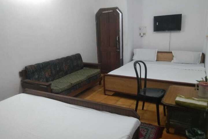 Room 36 of 60