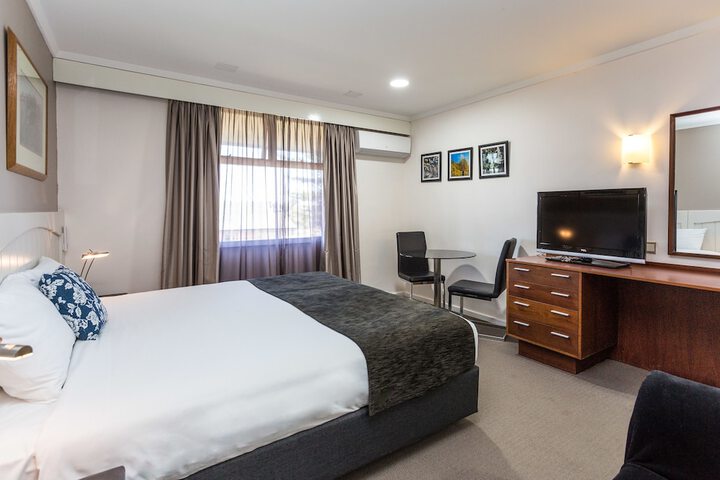 Room 14 of 49