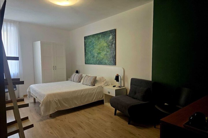 Room 17 of 26