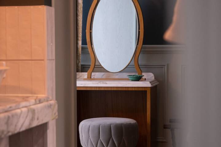 Room 29 of 53