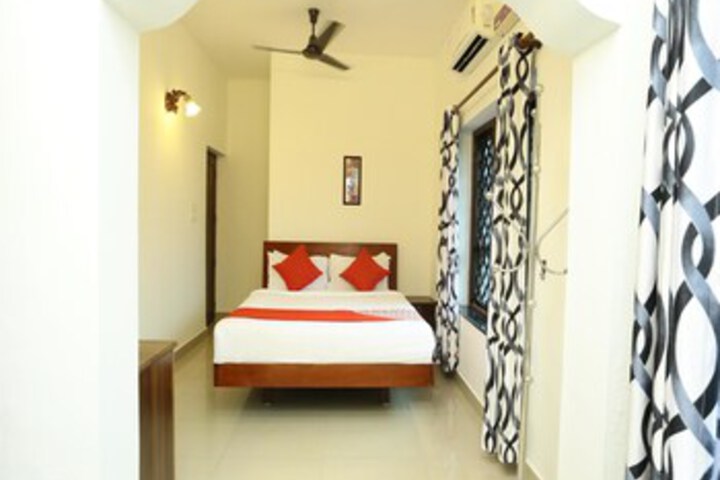 Room 16 of 25