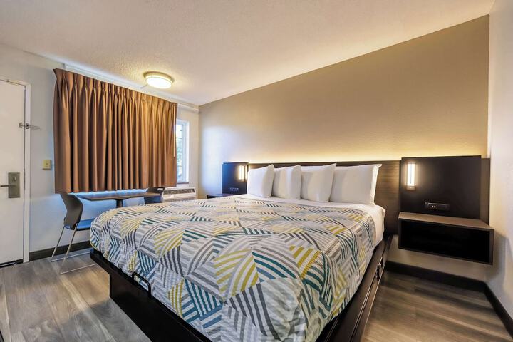 Room 5 of 29