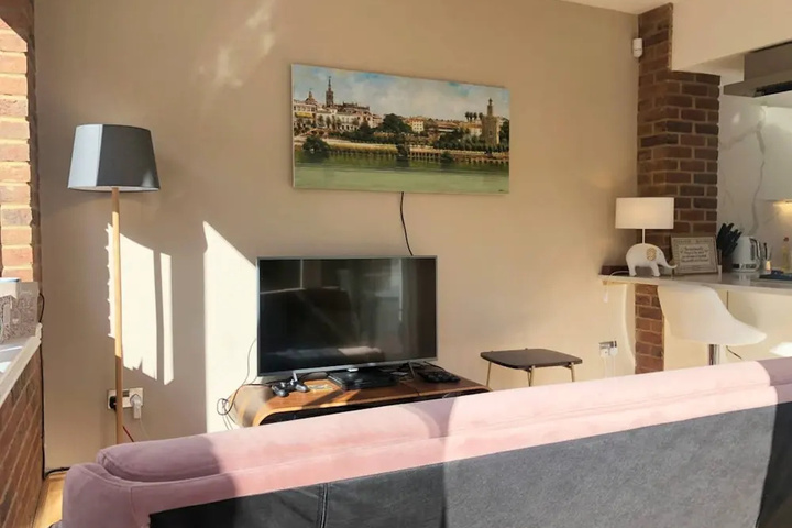 Stunning 3 Bedroom Garden Flat in Maida Vale