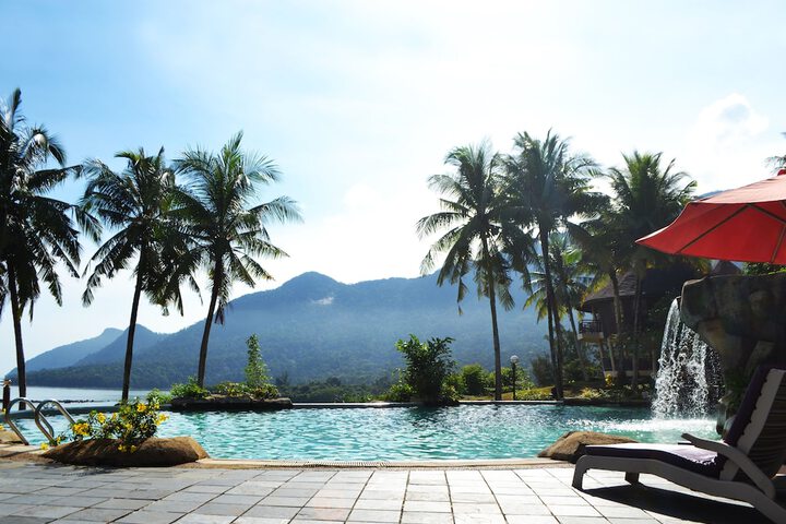 Hotel Pool