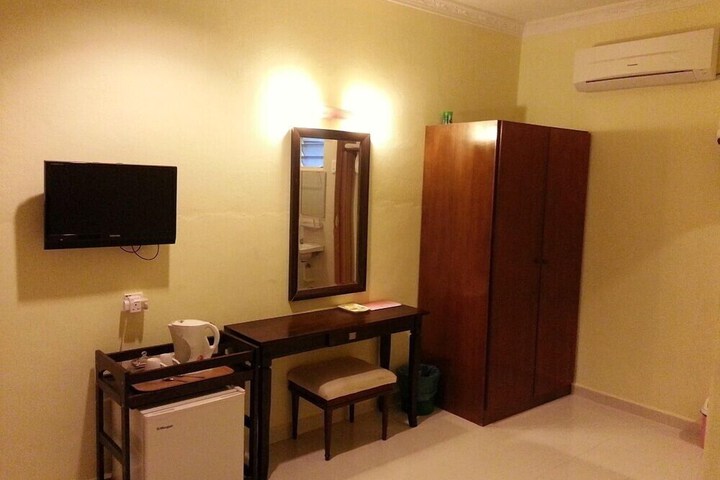 Room 30 of 45
