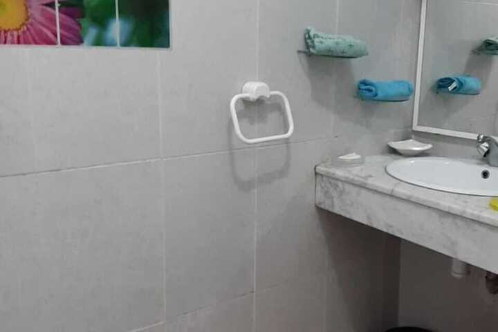 Room 16 of 21