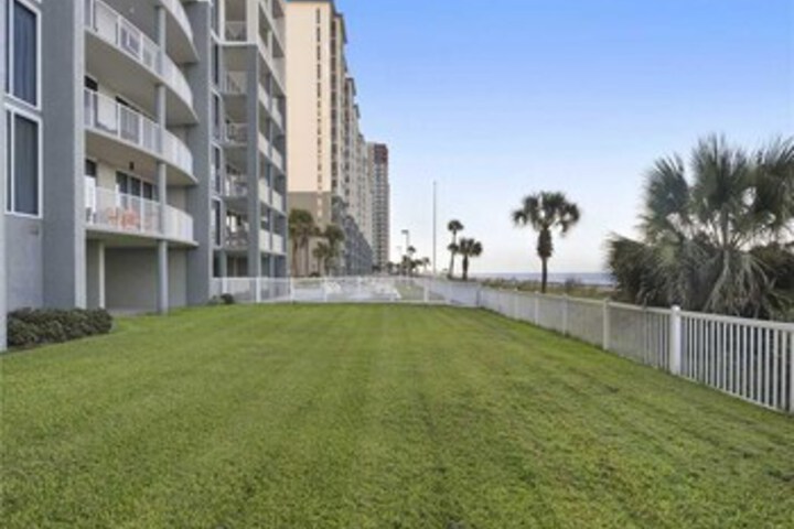 Property Grounds 17 of 25