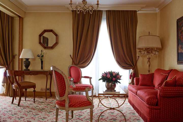 Room 1 of 14
