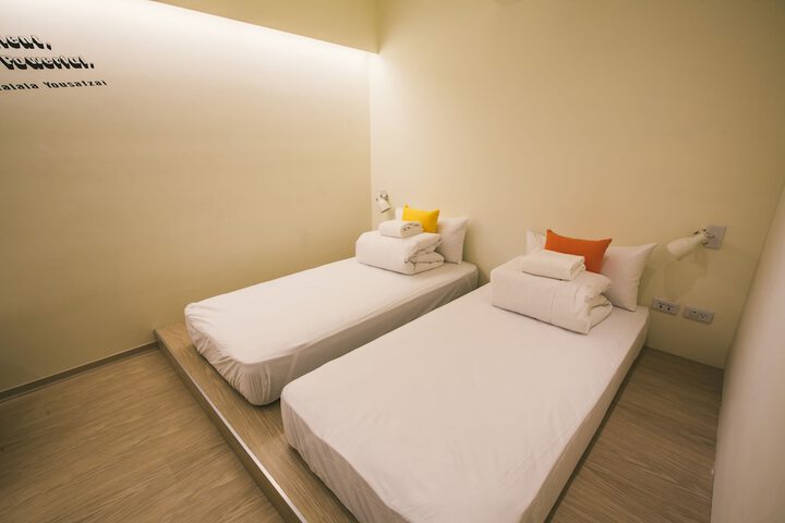Room 19 of 60