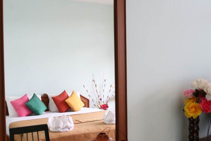 Room 10 of 19