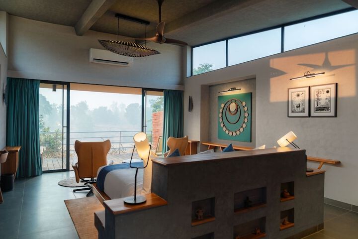 Room 7 of 28