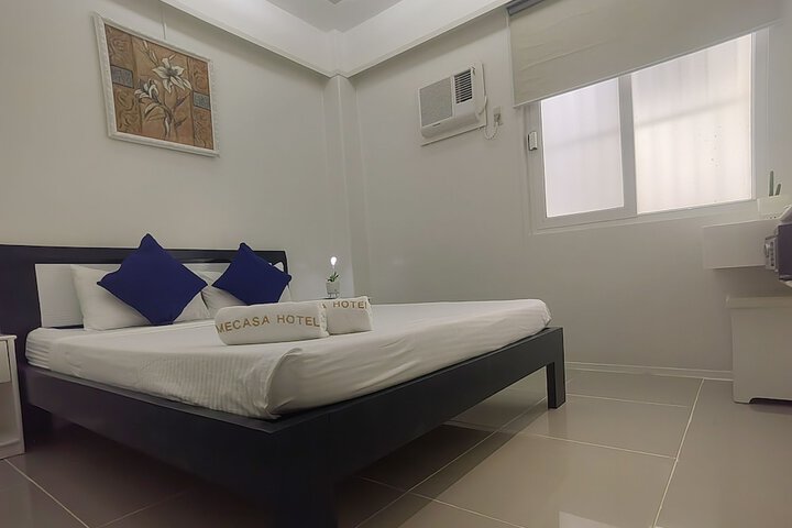 Room 14 of 40