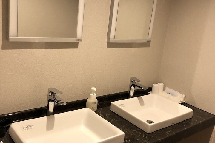 Room 21 of 67