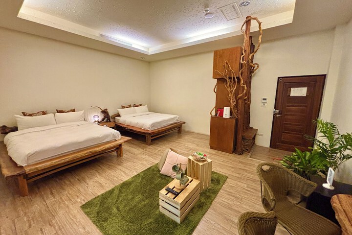 Room 34 of 92