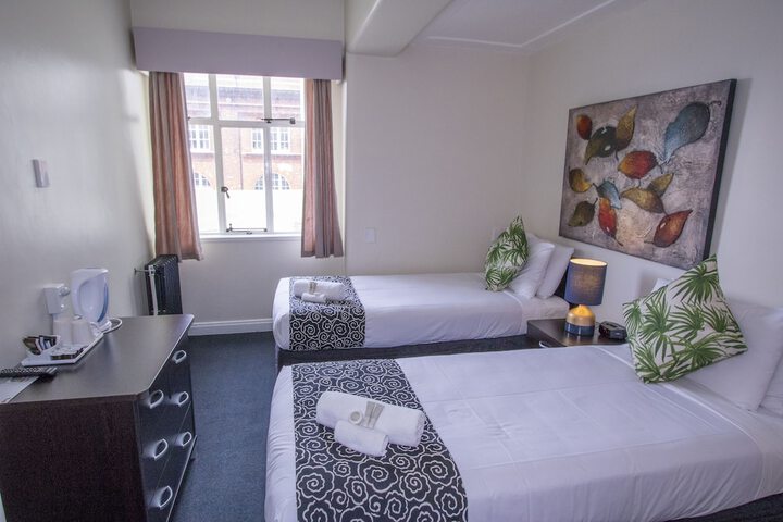 Room 15 of 40