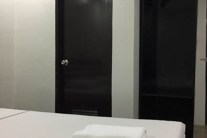 Room 13 of 29