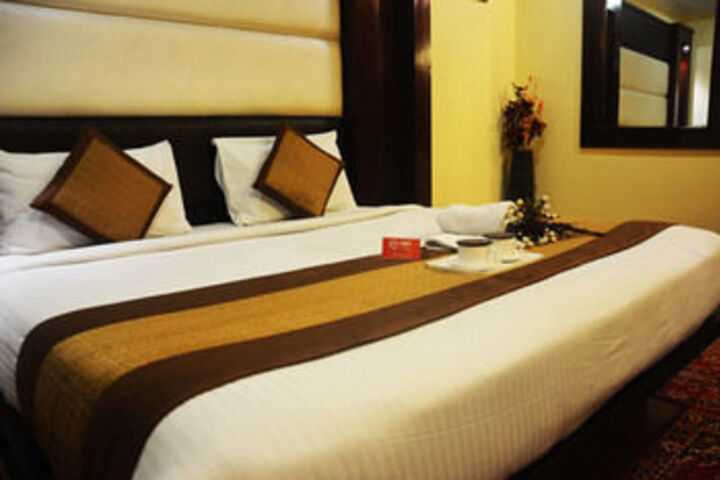 Room 15 of 26
