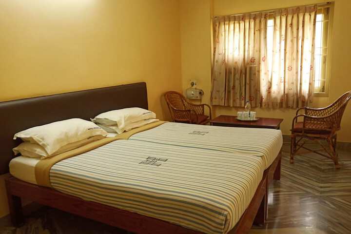 Room 14 of 42