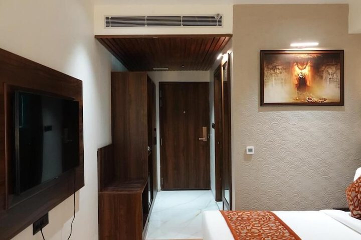 Room 7 of 20