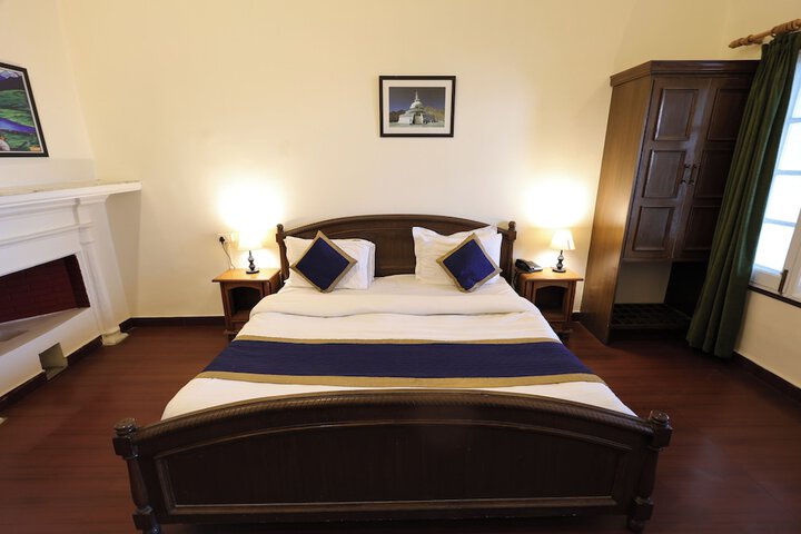 Room 45 of 174