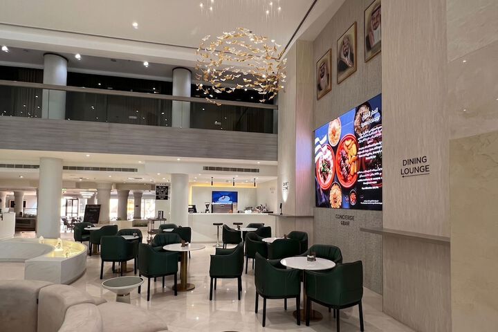 Lounge 90 of 119