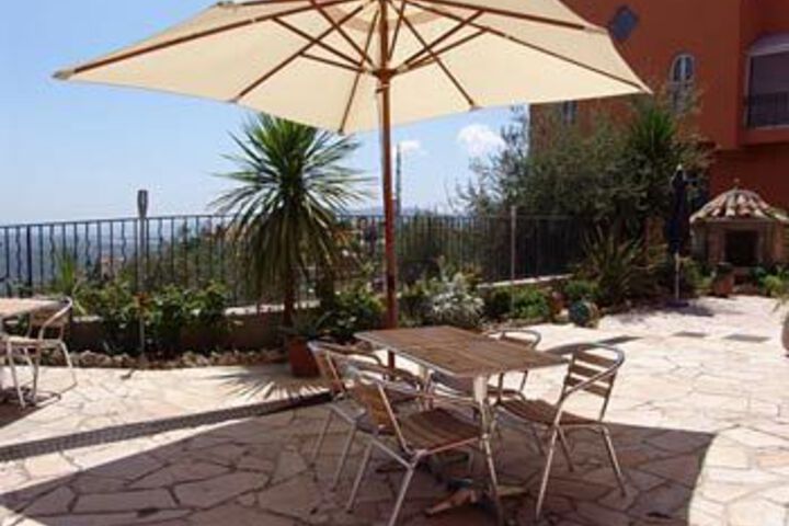 Terrace/Patio 22 of 31