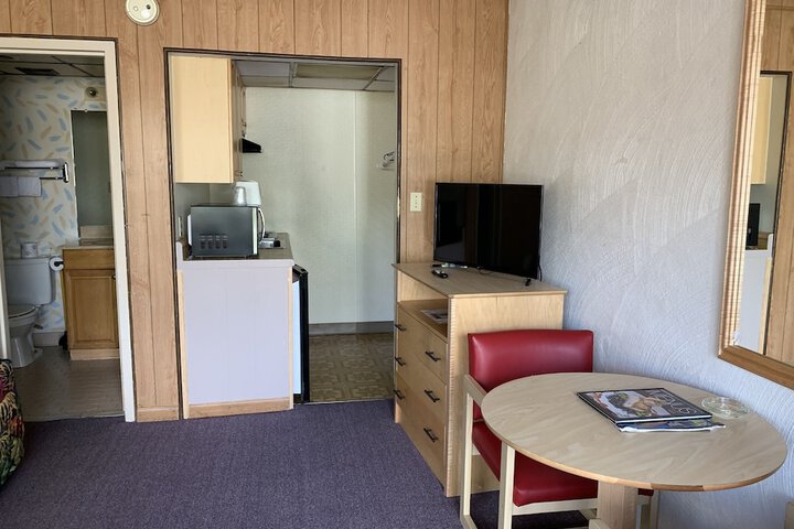 Room 7 of 53