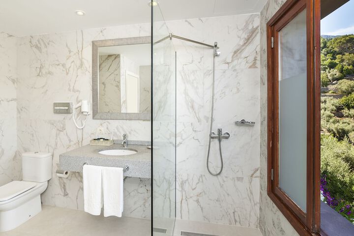 Clean Restrooms