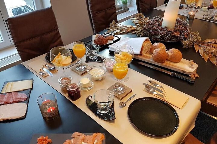 Dining 48 of 64