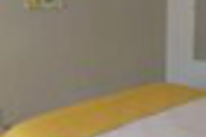 Room 8 of 171