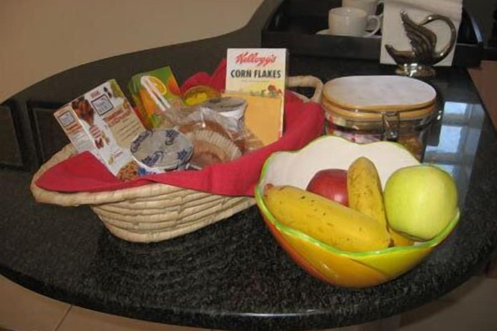 Breakfast/Coffee Service 17 of 27