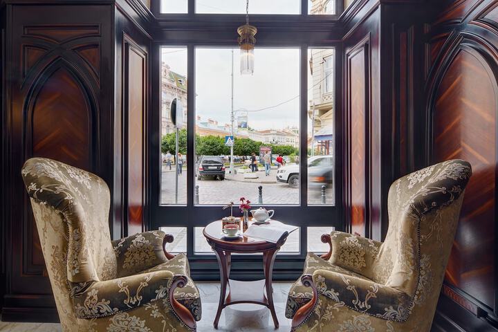 Hotel Lobby
