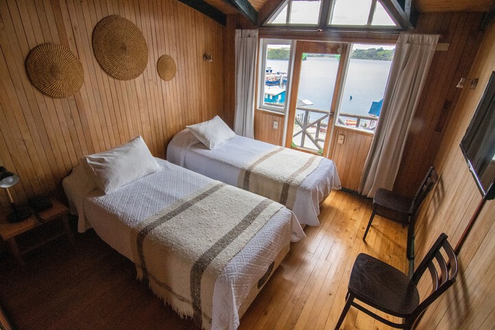 Room 7 of 25