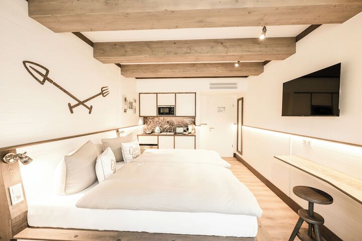 Room 15 of 82
