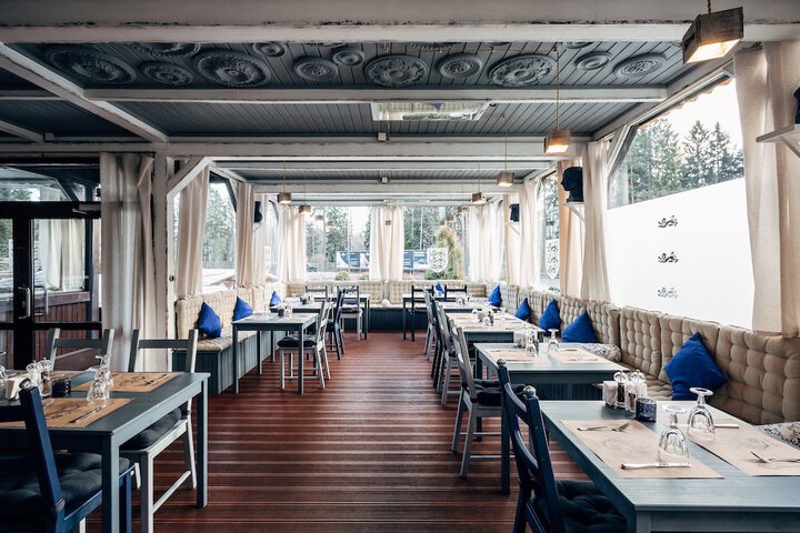 Dining 90 of 123