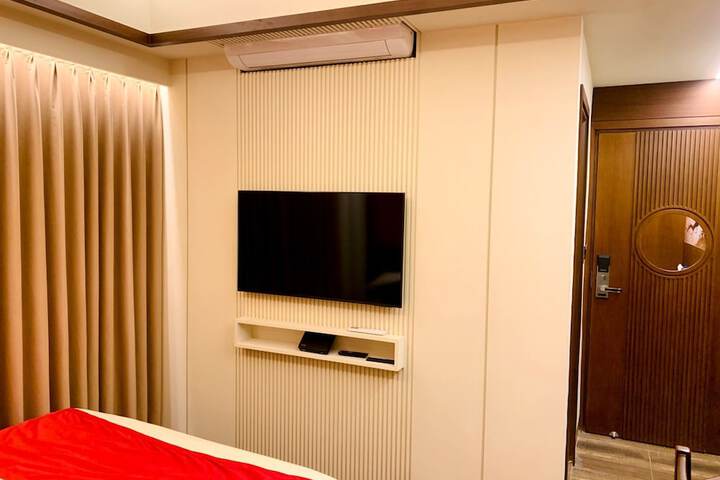 Room 9 of 47