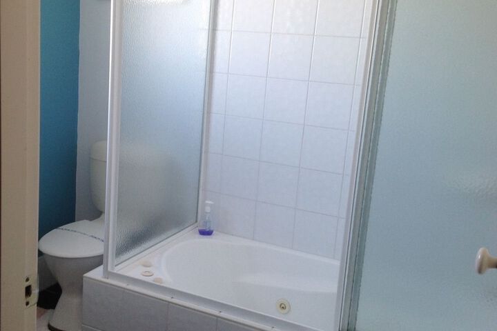 Room 12 of 20