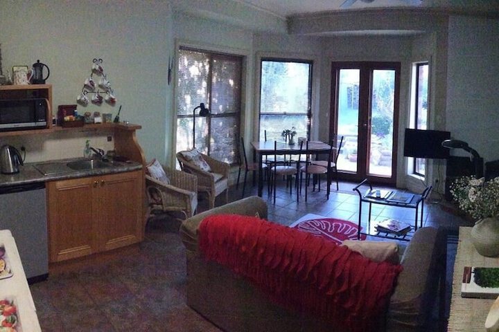 Room 15 of 18