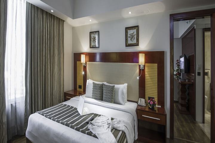 Room 8 of 60