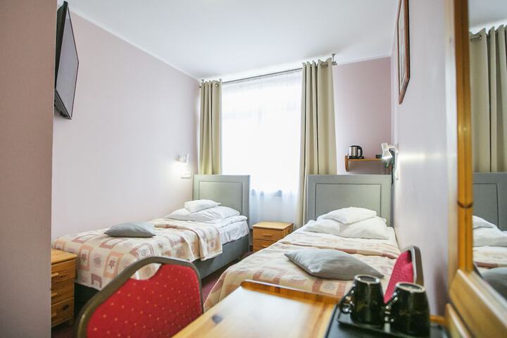 Room 32 of 73