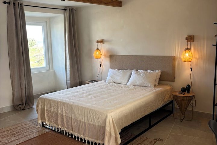Room 4 of 24