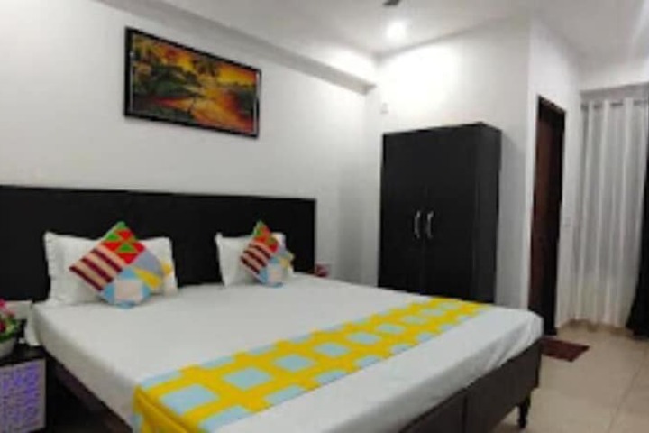 Room 2 of 6