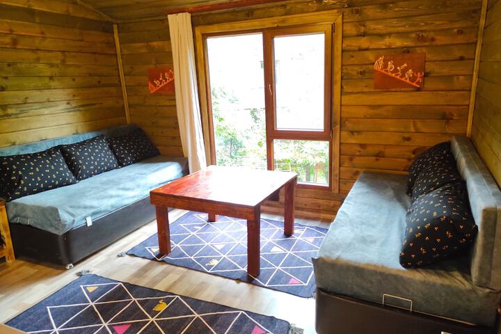 Room 15 of 110