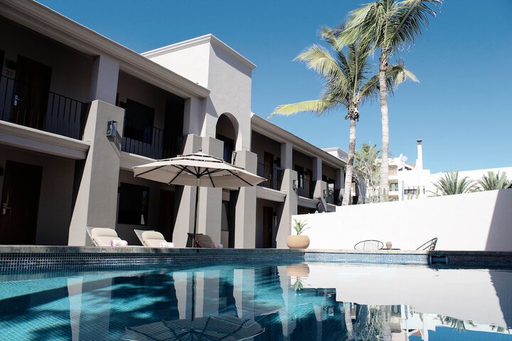 Photo of Six Two Four Hotel