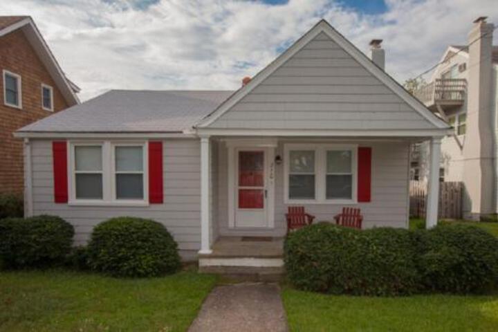 Beach Bungalow Home in Virginia Beach, VA