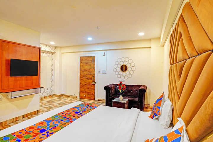 Room 18 of 29
