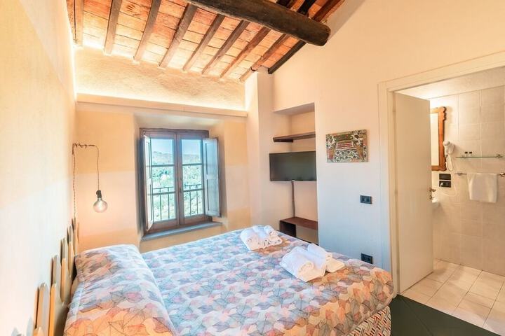 Room 14 of 84