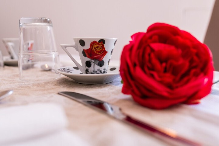Breakfast/Coffee Service 23 of 38