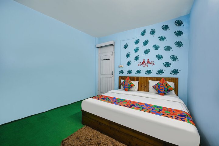 Room 13 of 29